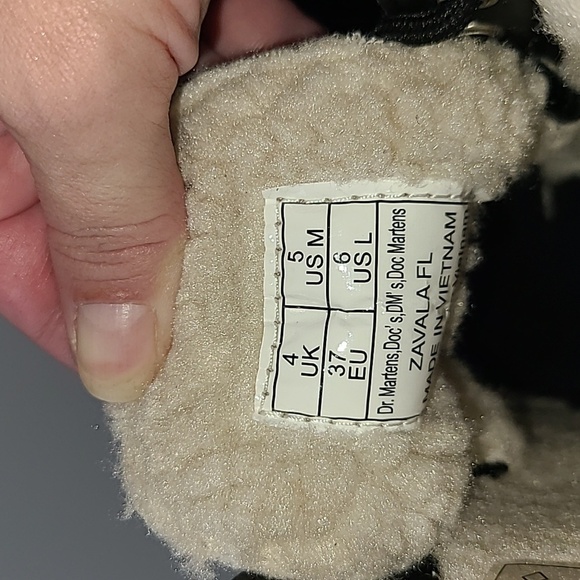 Doc Martens Sherpa Lined Boots - Picture 5 of 7